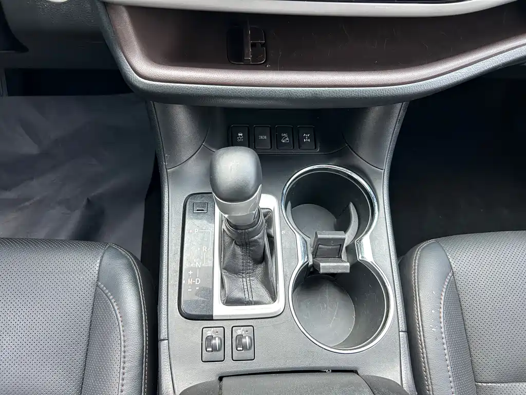 Highlander 2018 2.0T four-wheel drive luxury version, 7 seats, National VI купить на сайте DeffCars