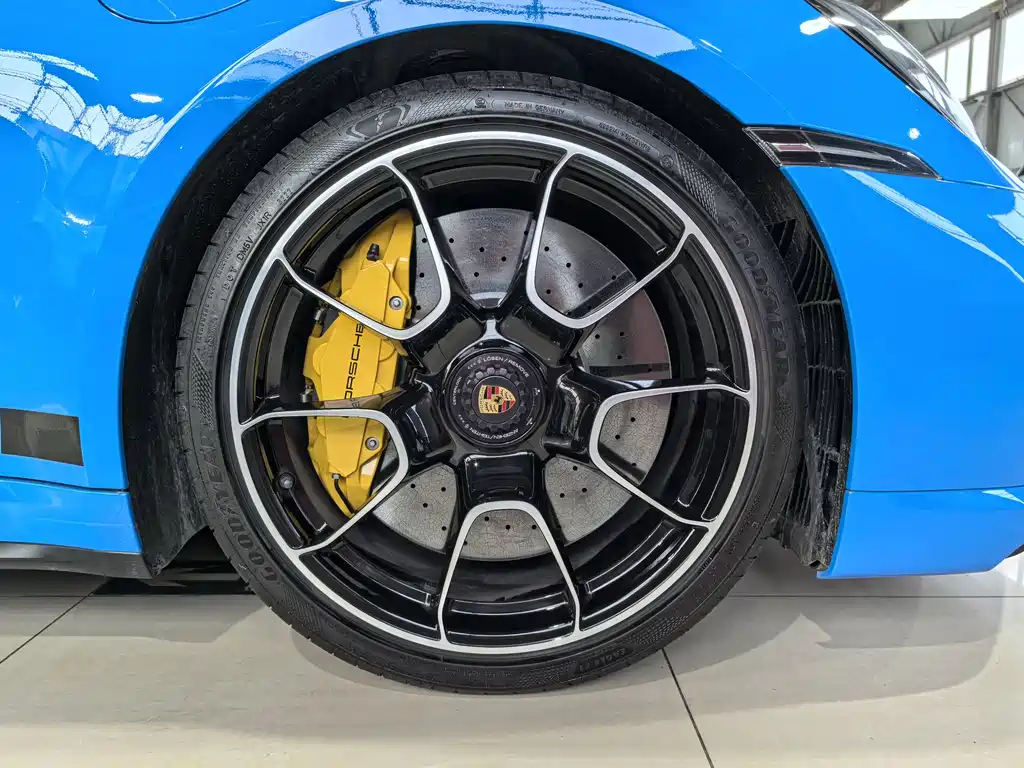 Porsche 911 2023 Turbo S Cabriolet 3.7T купить на сайте DeffCars