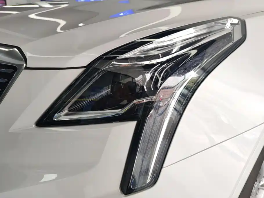 Cadillac XT5 2023 2.0T two-wheel drive fashion model купить на сайте DeffCars
