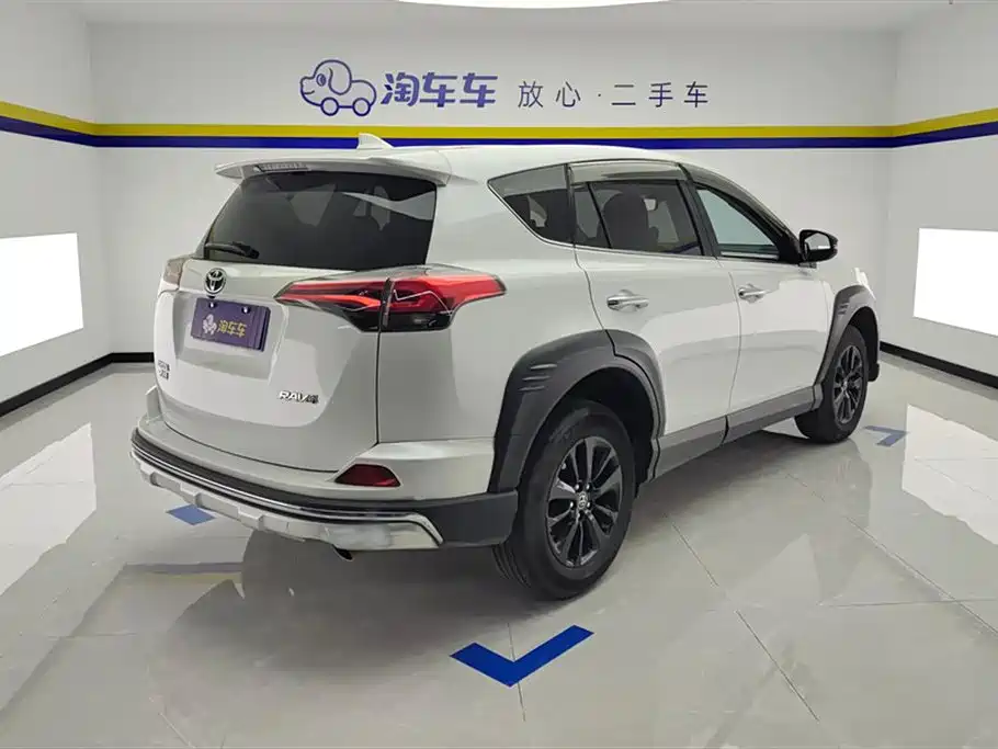 RAV4 Rongfang 2019 2.0L CVT 2WD Fashion X Limited Edition National V купить на сайте DeffCars