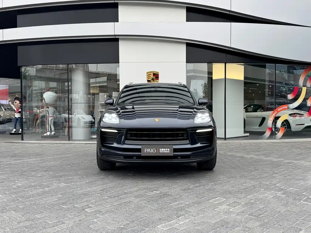 Macan 2023 Macan 2.0T купить на сайте DeffCars