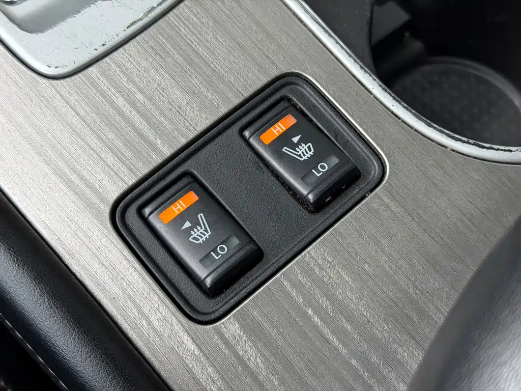 Loulan 2021 2.5L XL 2WD Intelligent Connected Deluxe Edition купить на сайте DeffCars