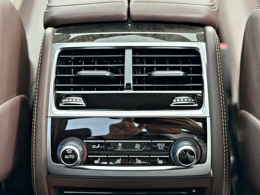 BMW 7 Series 2016 730Li Luxury купить на сайте DeffCars