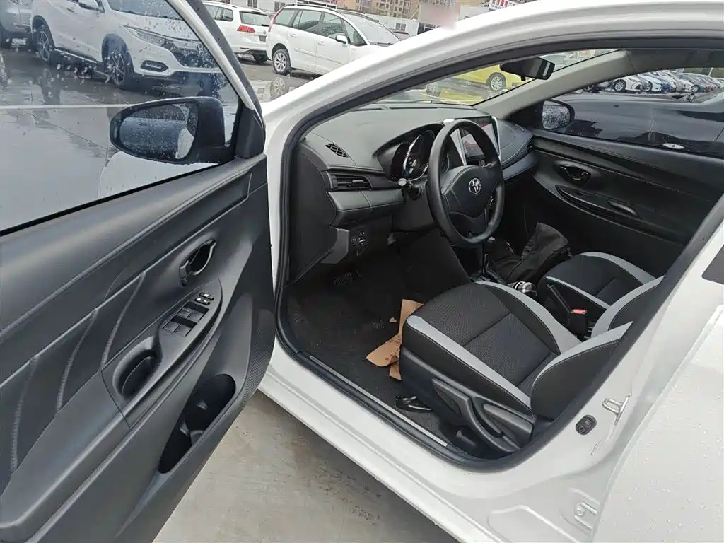 YARiS L Zhixuan 2020 1.5L CVT leading version купить на сайте DeffCars