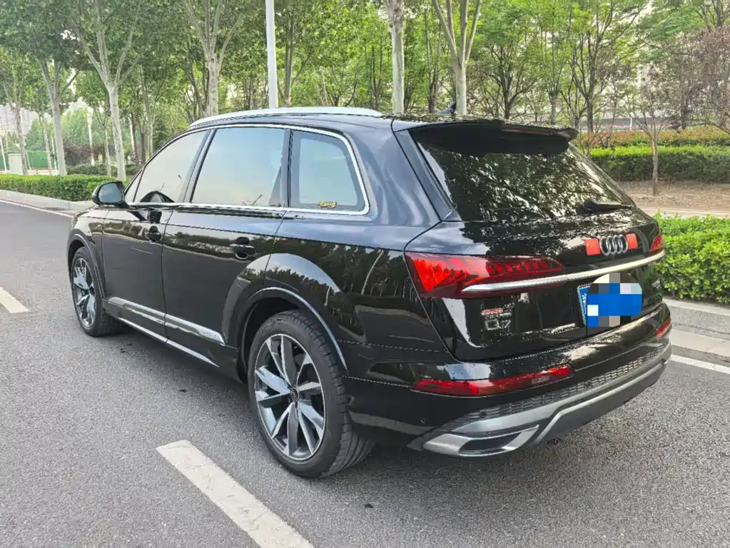 Audi Q7 2022 55 TFSI quattro S line sports купить на сайте DeffCars