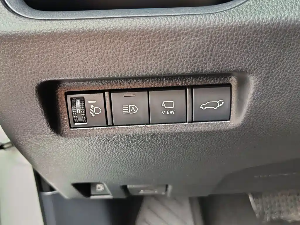 Wilanda 2022 Dual Engine 2.5L E-CVT Two-wheel Drive Premium Edition купить на сайте DeffCars