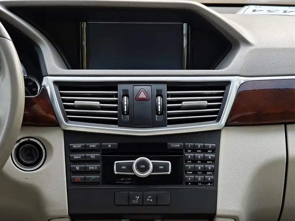 Mercedes-Benz E-Class 2012 E 200 L CGI Elegant купить на сайте DeffCars