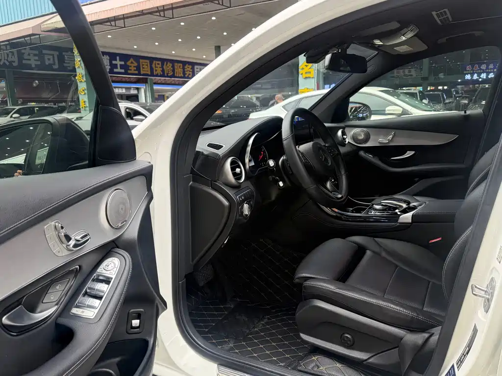 Mercedes-Benz GLC Coupe 2019 GLC 200 4MATIC Coupe SUV купить на сайте DeffCars