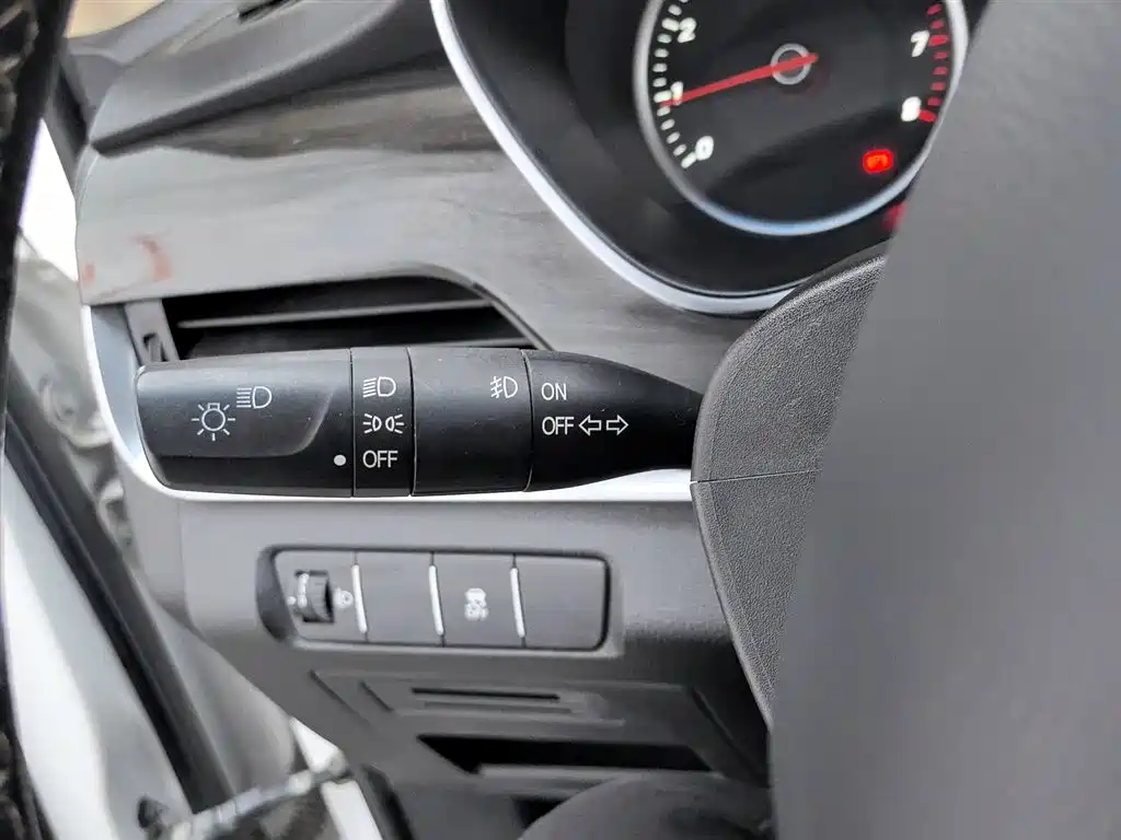 Baojun 560 2017 1.5T DCT exclusive model купить на сайте DeffCars