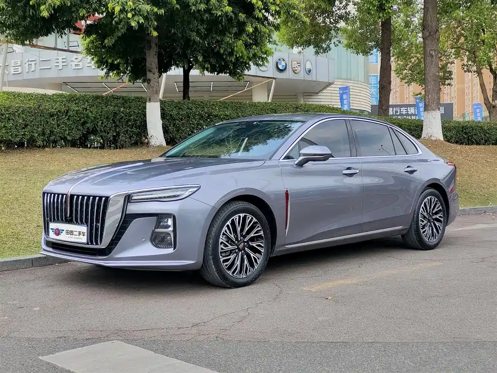 Hongqi H5 2023 2.0T Automatic Zhilianqichang Edition купить на сайте DeffCars