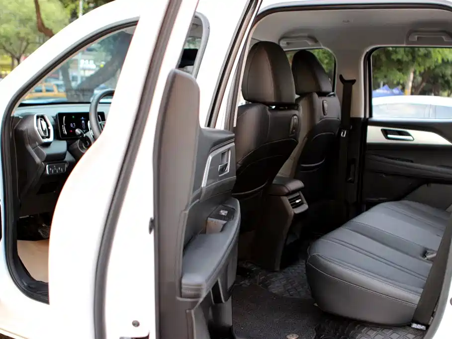 King Kong Cannon 2024 2.0T automatic gasoline two-wheel drive elite flat box купить на сайте DeffCars