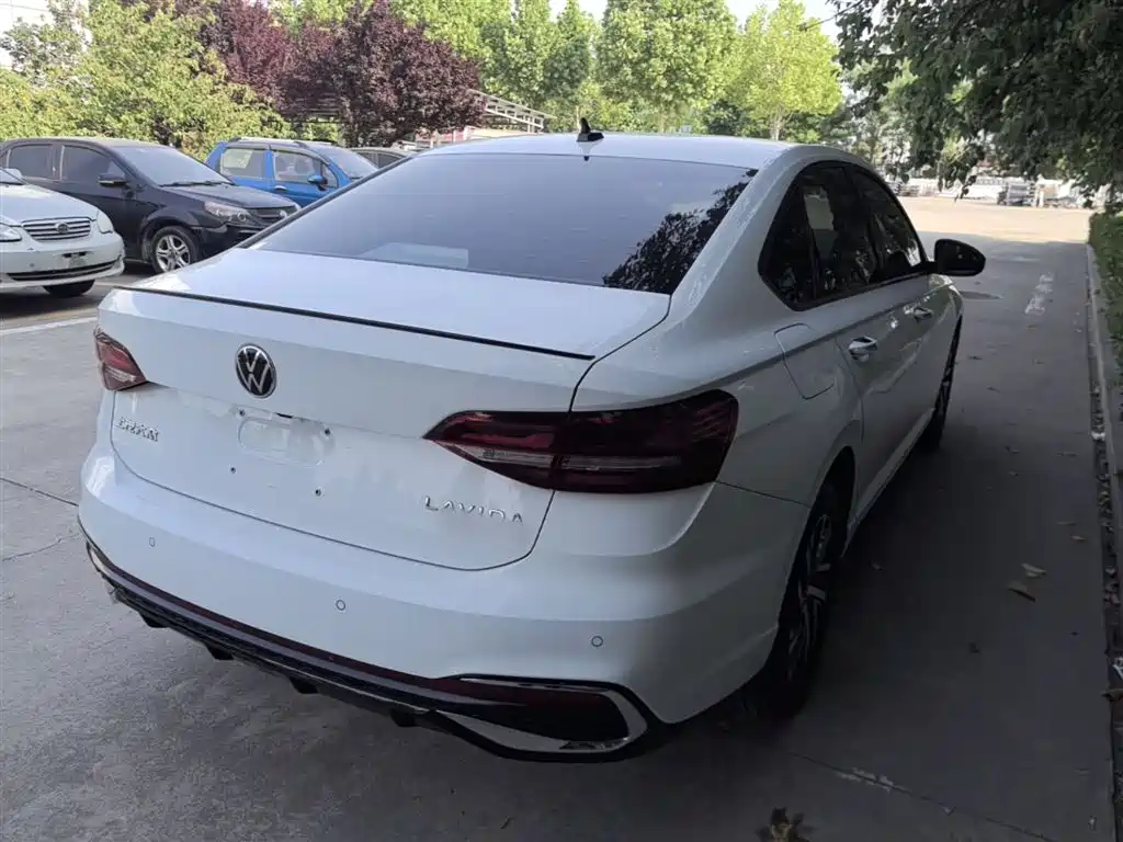 Lavida 2024 300TSI DSG Starry Sky Leading Edition купить на сайте DeffCars