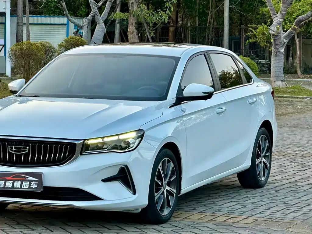 Emgrand 2022 4th generation 1.5L CVT flagship model купить на сайте DeffCars