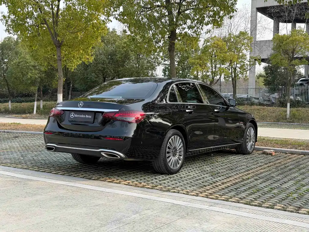 Mercedes-Benz E-Class 2023 E 300 L Fashion купить на сайте DeffCars