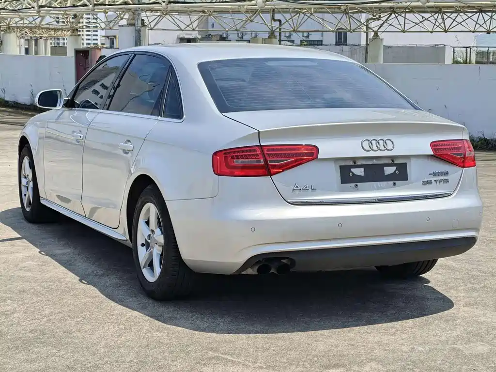 Audi A4L 2013 35 TFSI automatic comfort type купить на сайте DeffCars