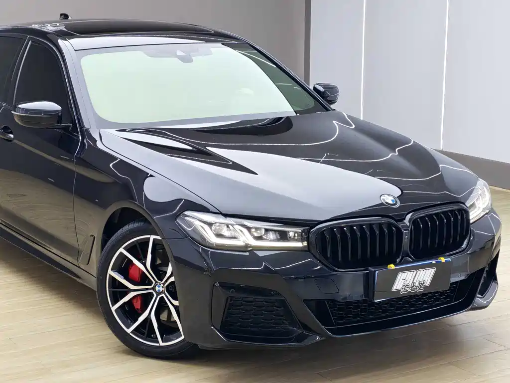 BMW 5 Series 2023 530Li Exclusive M Sports Package купить на сайте DeffCars