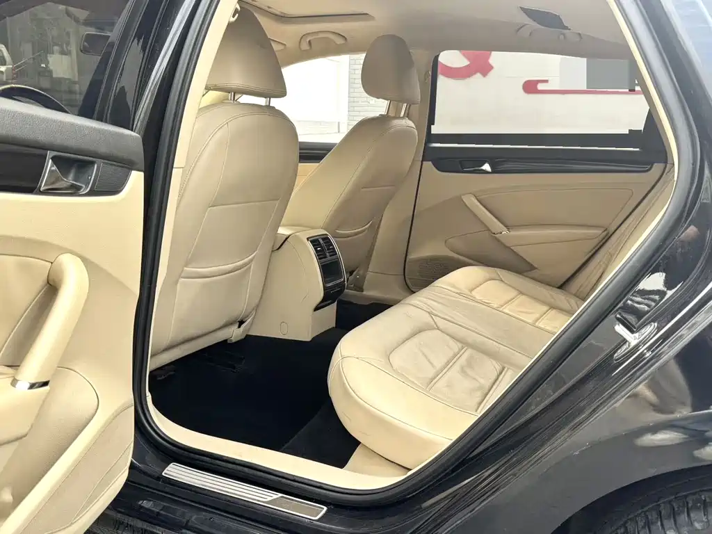 Passat 2014 1.8TSI DSG Premium Edition купить на сайте DeffCars