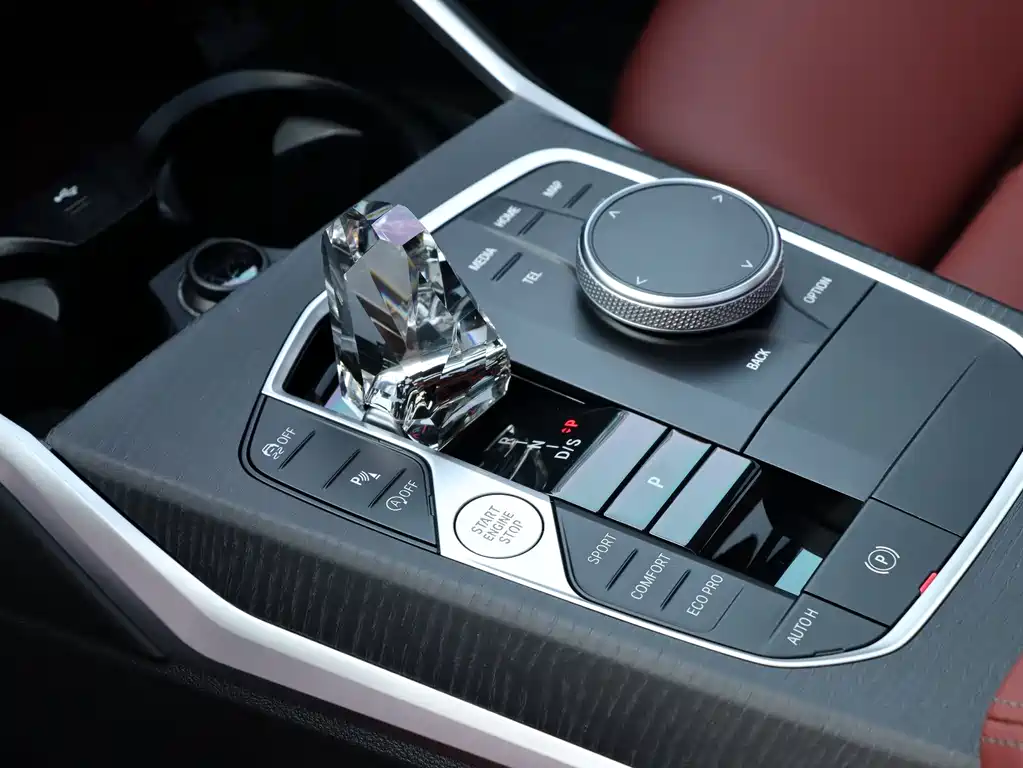 BMW 3 Series 2025 325Li M Sports Package купить на сайте DeffCars