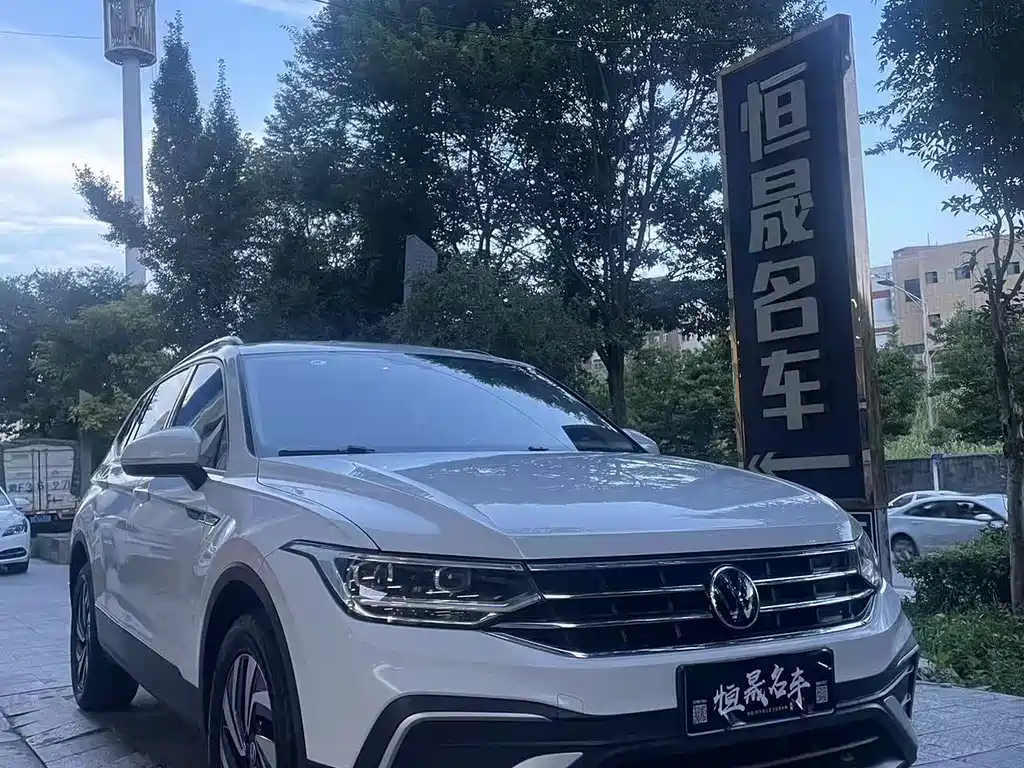 Tiguan L 2022 330TSI automatic two-wheel drive comfort version купить на сайте DeffCars