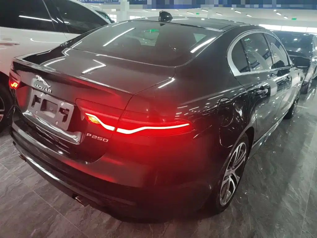 Jaguar XEL 2023 2.0T 250PS R-DYNAMIC S Advanced Sports Edition купить на сайте DeffCars