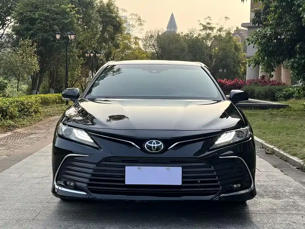 Camry 2021 2.5G Deluxe Edition купить на сайте DeffCars