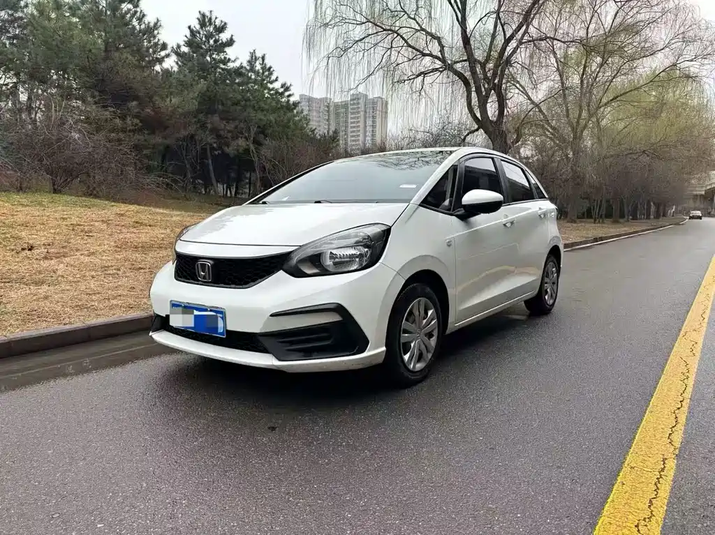 Fit 2023 1.5L CVT Trendy Edition купить на сайте DeffCars