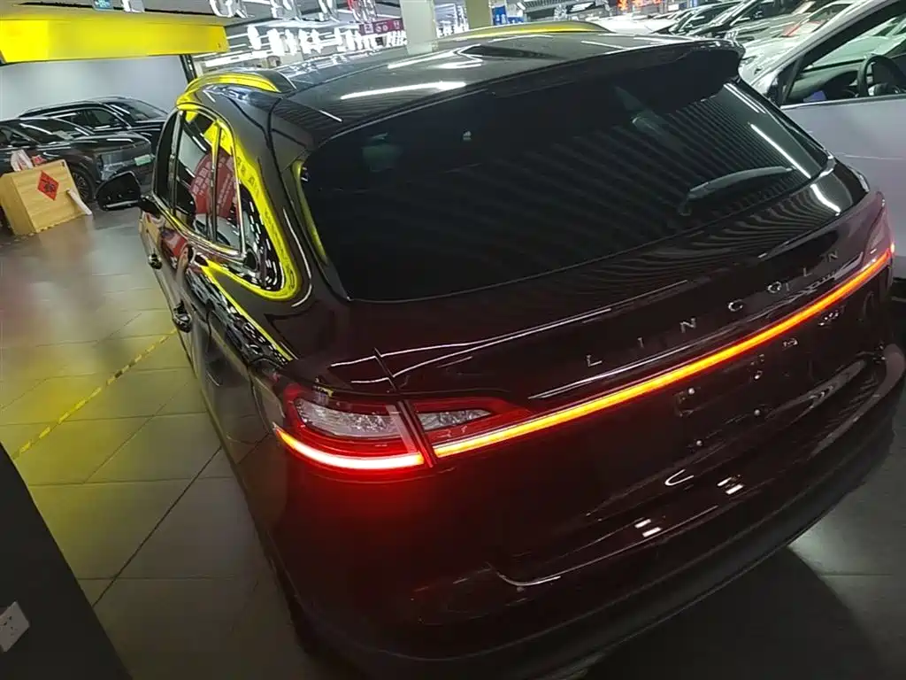 Voyager imported 2019 2.0T two-wheel drive exclusive version, National VI купить на сайте DeffCars