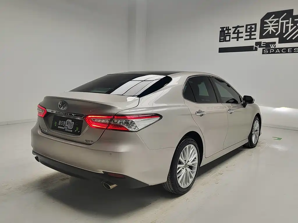 Camry 2019 facelift 2.5G Deluxe Edition купить на сайте DeffCars