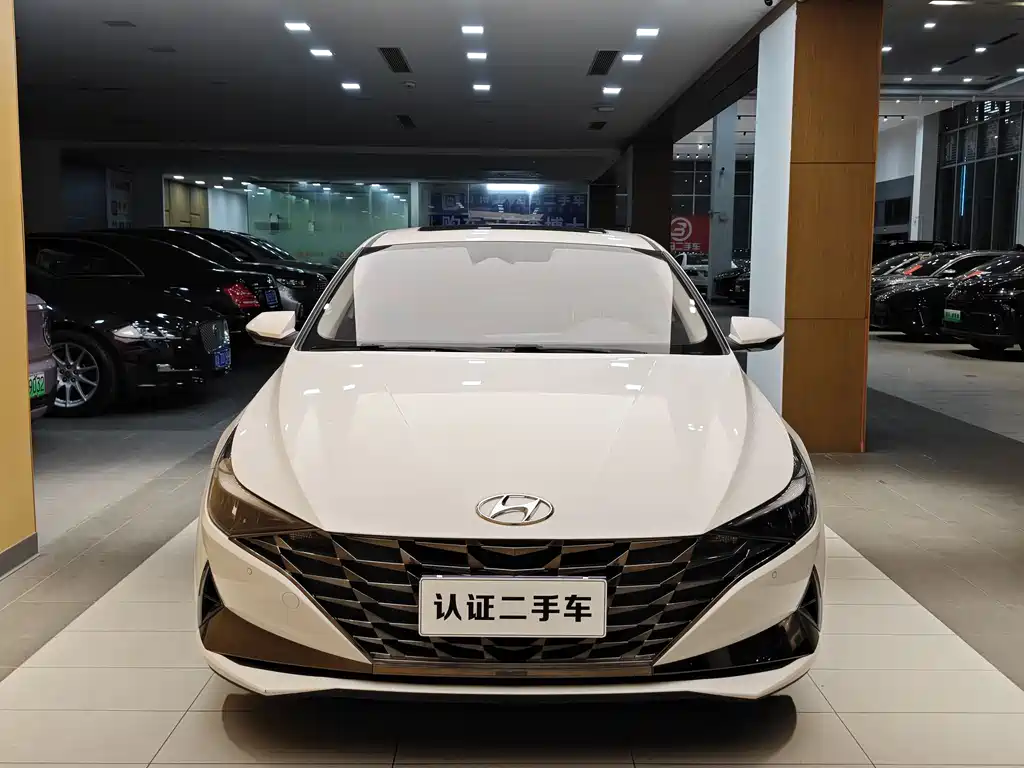 Elantra 2022 1.5L CVT LUX Premium Edition купить на сайте DeffCars