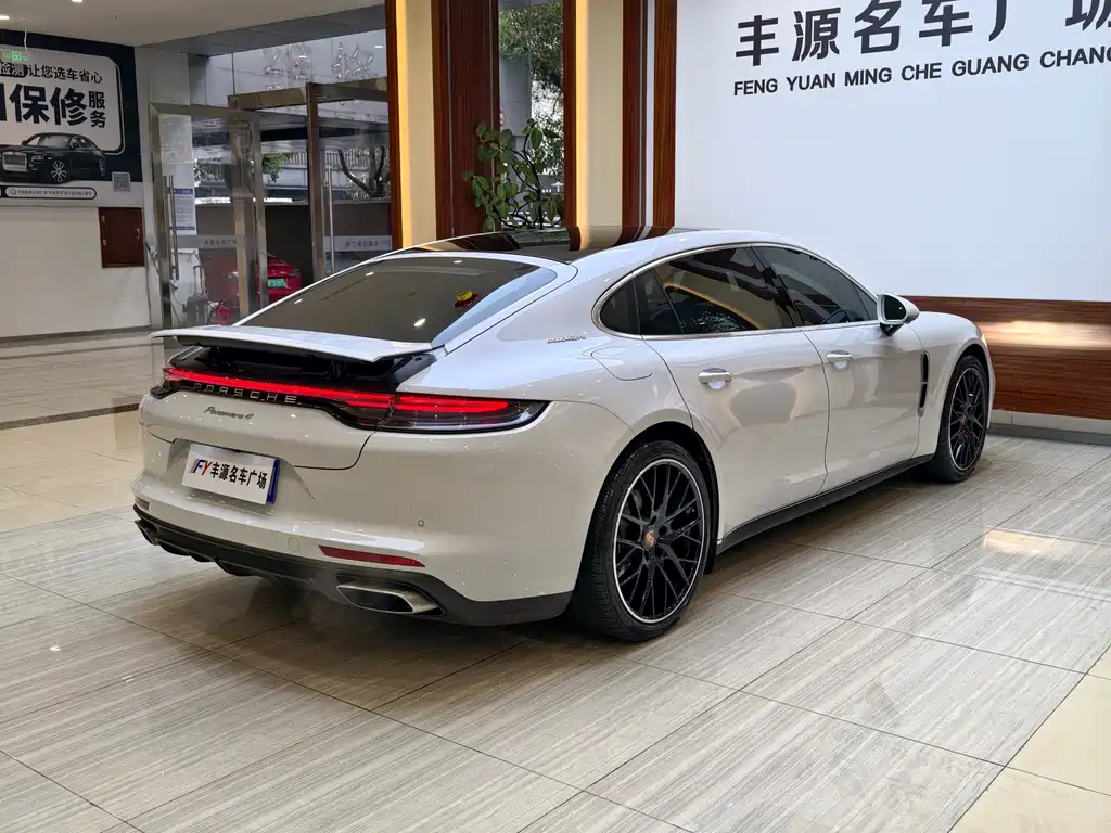 Panamera 2022 Panamera 4 Executive Extended Platinum Edition 2.9T купить на сайте DeffCars
