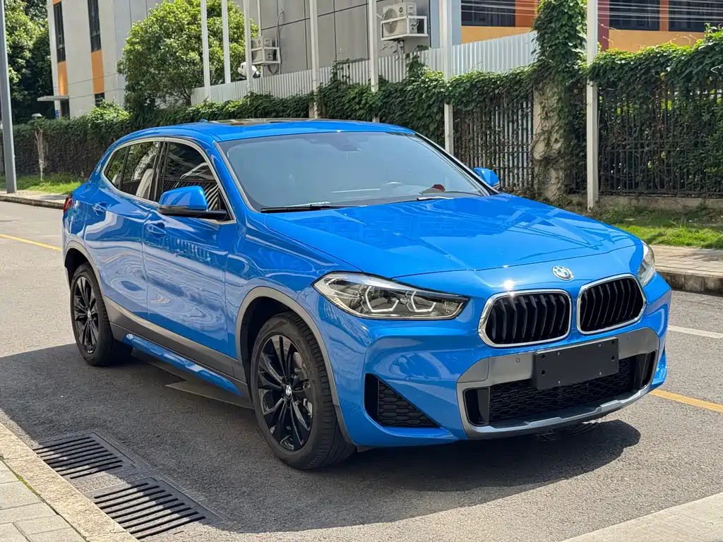 BMW X2 2022 sDrive25i M Off-Road Package купить на сайте DeffCars