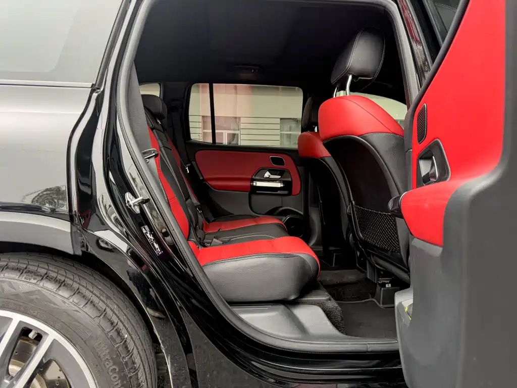 Mercedes-Benz GLB AMG 2023 AMG GLB 35 4MATIC купить на сайте DeffCars