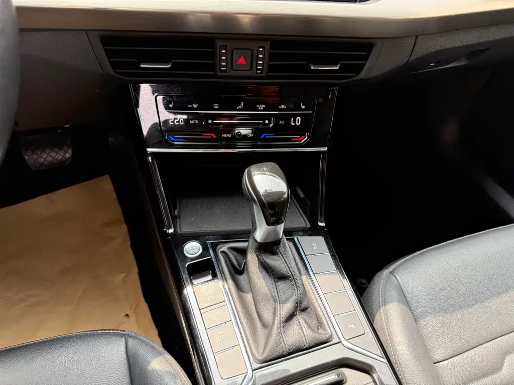 Passat 2020 330TSI Elite Edition National VI купить на сайте DeffCars