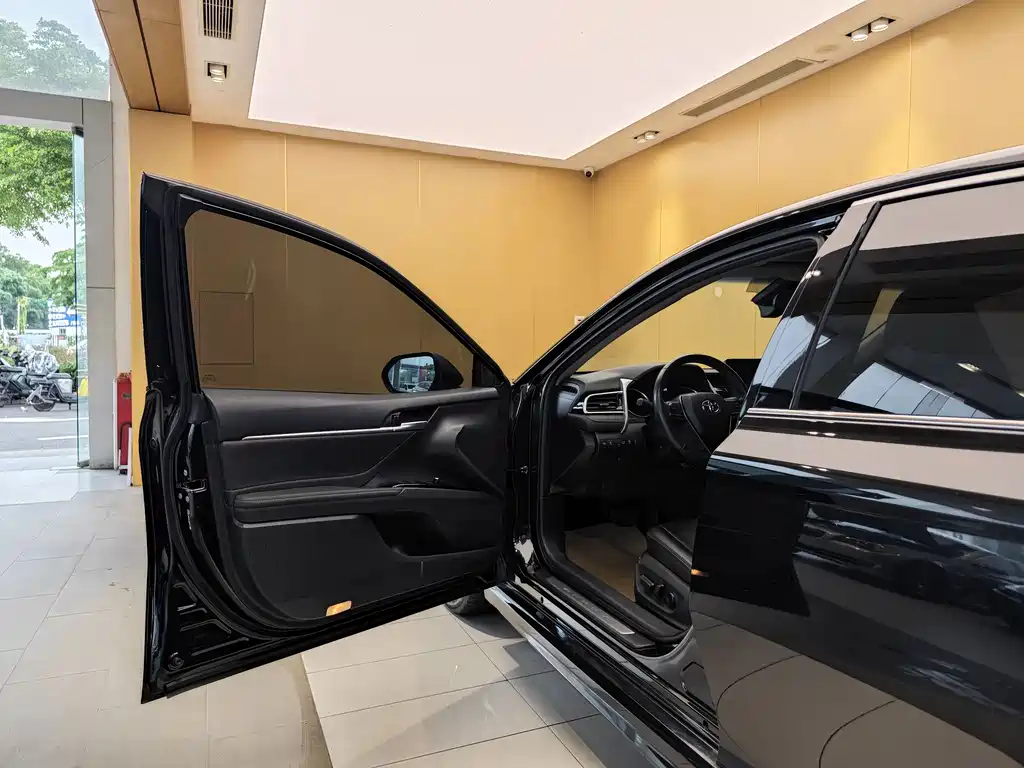 Camry 2022 2.0S Knight Edition купить на сайте DeffCars