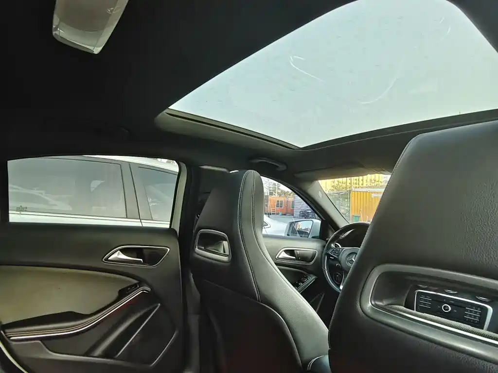 Mercedes-Benz A-Class Imported 2016 A 200 Dynamic купить на сайте DeffCars