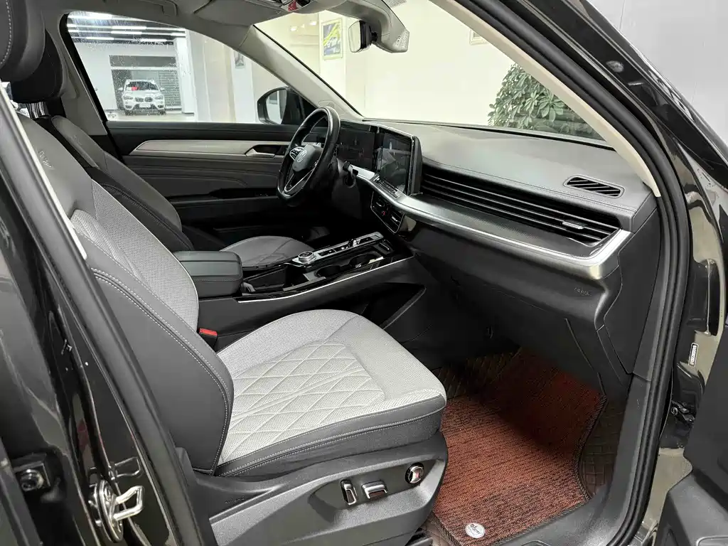 Lanxun 2024 380TSI four-wheel drive R-Line cruise version купить на сайте DeffCars
