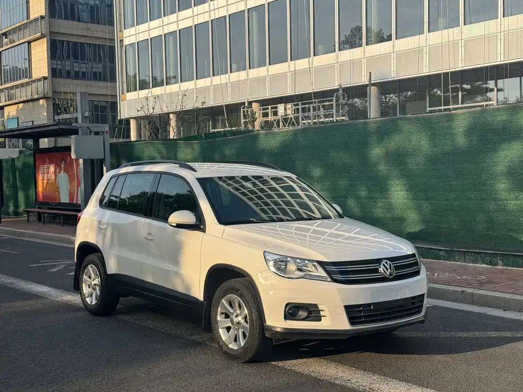 Tiguan 2012 1.8TSI automatic two-wheel drive fashion version купить на сайте DeffCars