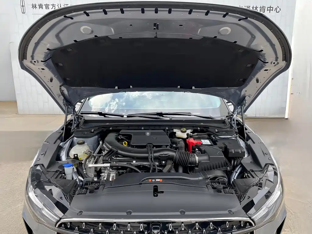 Lincoln Z 2025 2.0T Premium Edition купить на сайте DeffCars