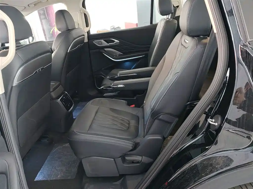 Hongqi HS7 PHEV 2024 2.0T PHEV four-wheel drive Qichang version 6 seats купить на сайте DeffCars