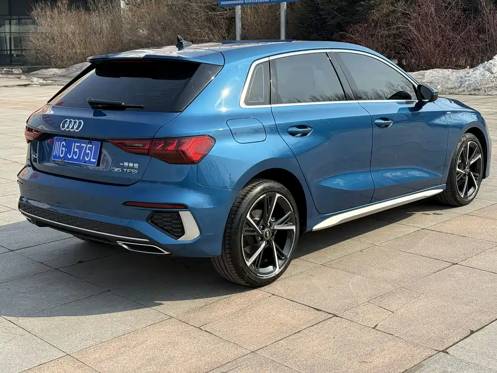 Audi A3 2023 facelift Sportback 35 TFSI stylish and sporty купить на сайте DeffCars