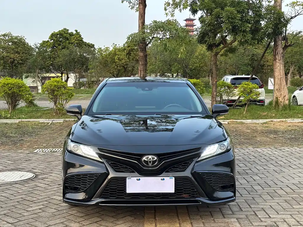 Camry 2023 2.5G Deluxe Edition купить на сайте DeffCars