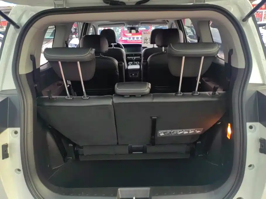Trumpchi M6 2023 PRO 270T DCT Deluxe Edition купить на сайте DeffCars