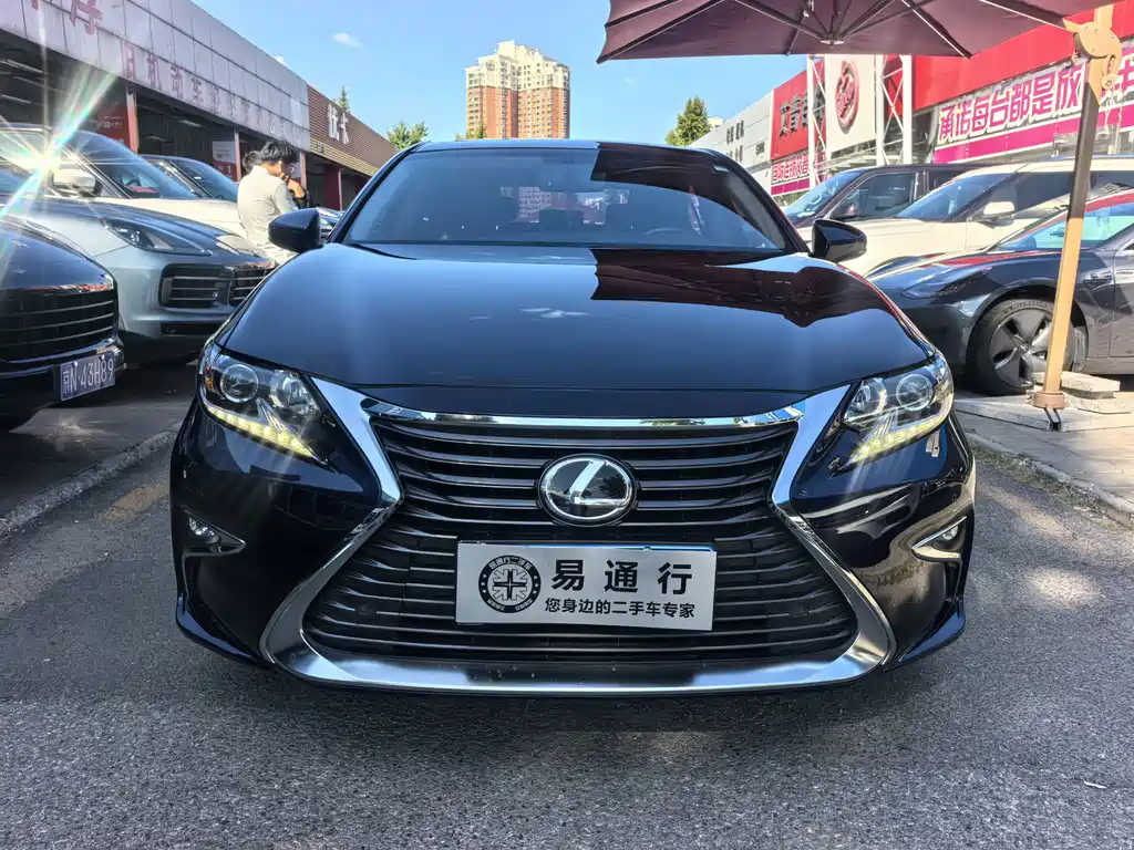 Lexus ES 2015 200 Elite Edition купить на сайте DeffCars