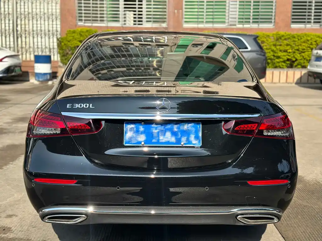 Mercedes-Benz E-Class 2023 E 300 L Luxury Model купить на сайте DeffCars