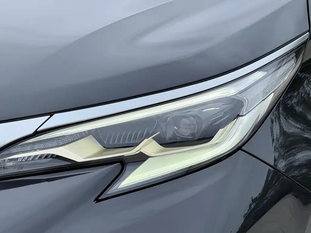Grevia 2022 2.5L Hybrid Premium Edition купить на сайте DeffCars