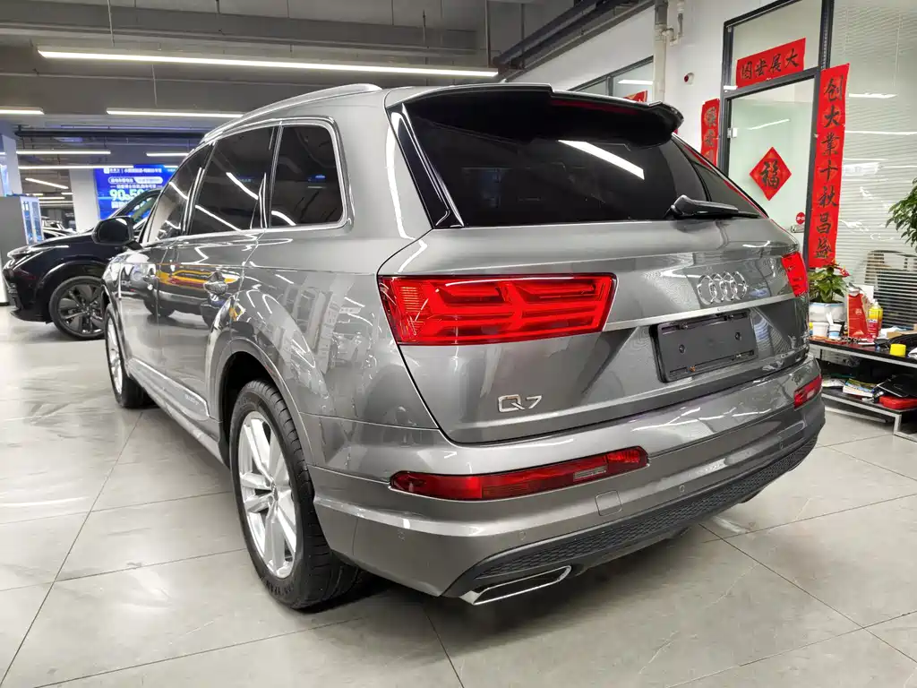 Audi Q7 2016 40 TFSI S line sports model купить на сайте DeffCars