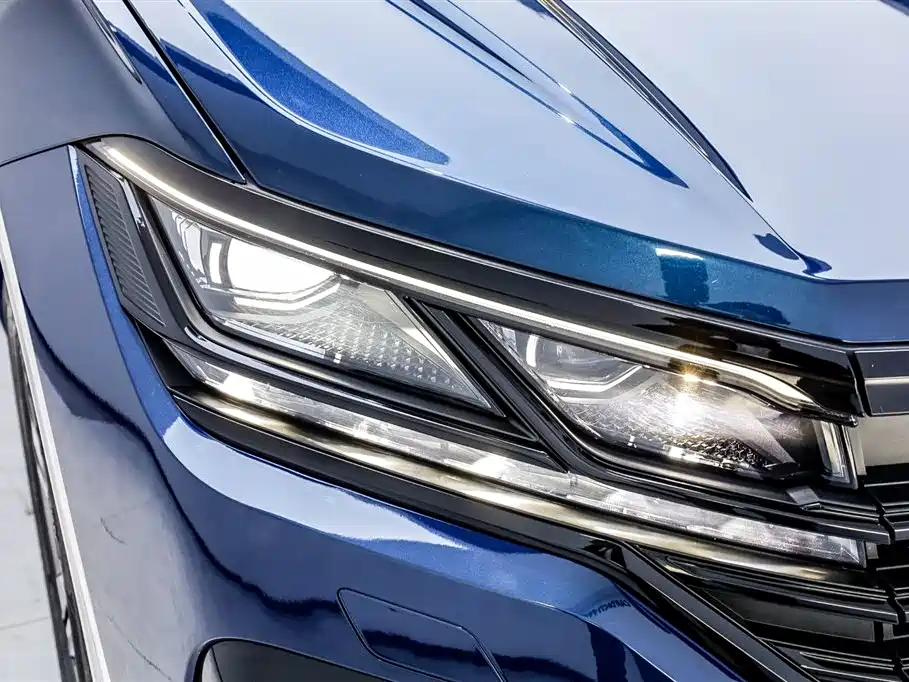 Touareg 2023 3.0TSI Ruixiang Edition Obsidian Sports Package купить на сайте DeffCars