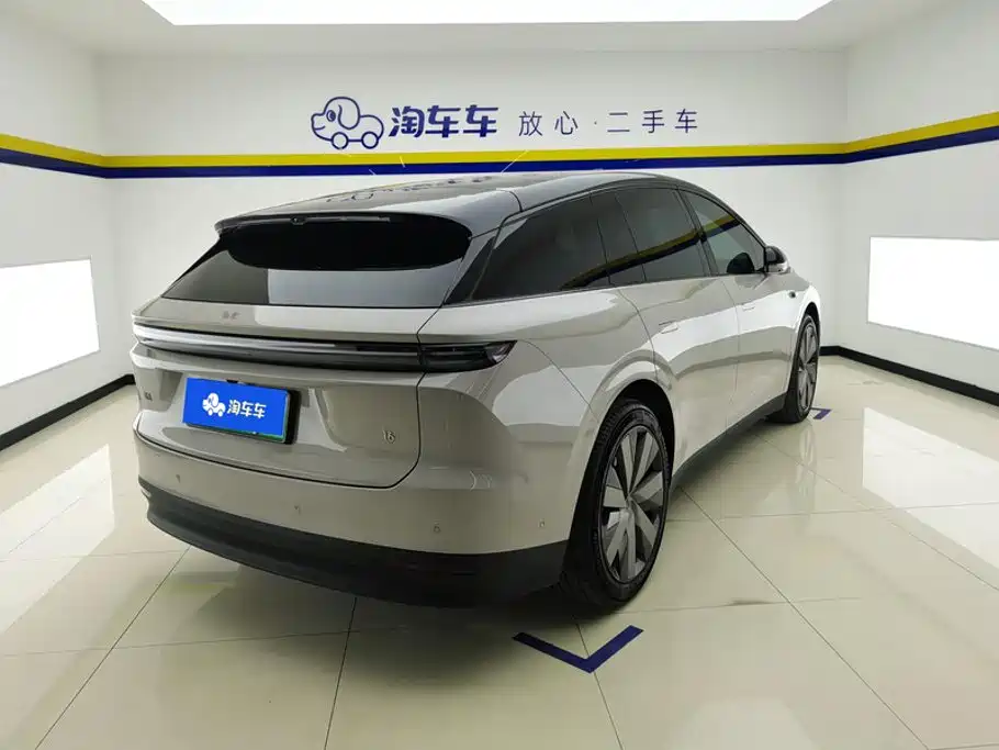 Ideal i6 2025款 四驱标准版 купить на сайте DeffCars