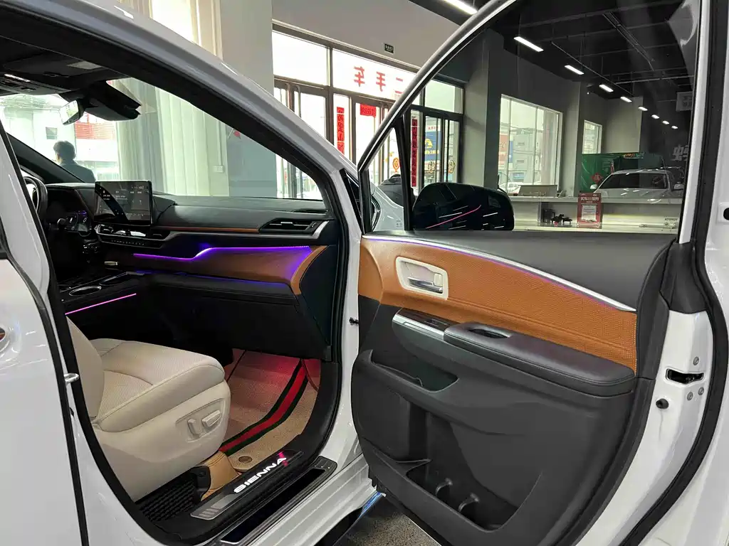 SIENNA 2023 2.5L Hybrid Extreme Edition купить на сайте DeffCars