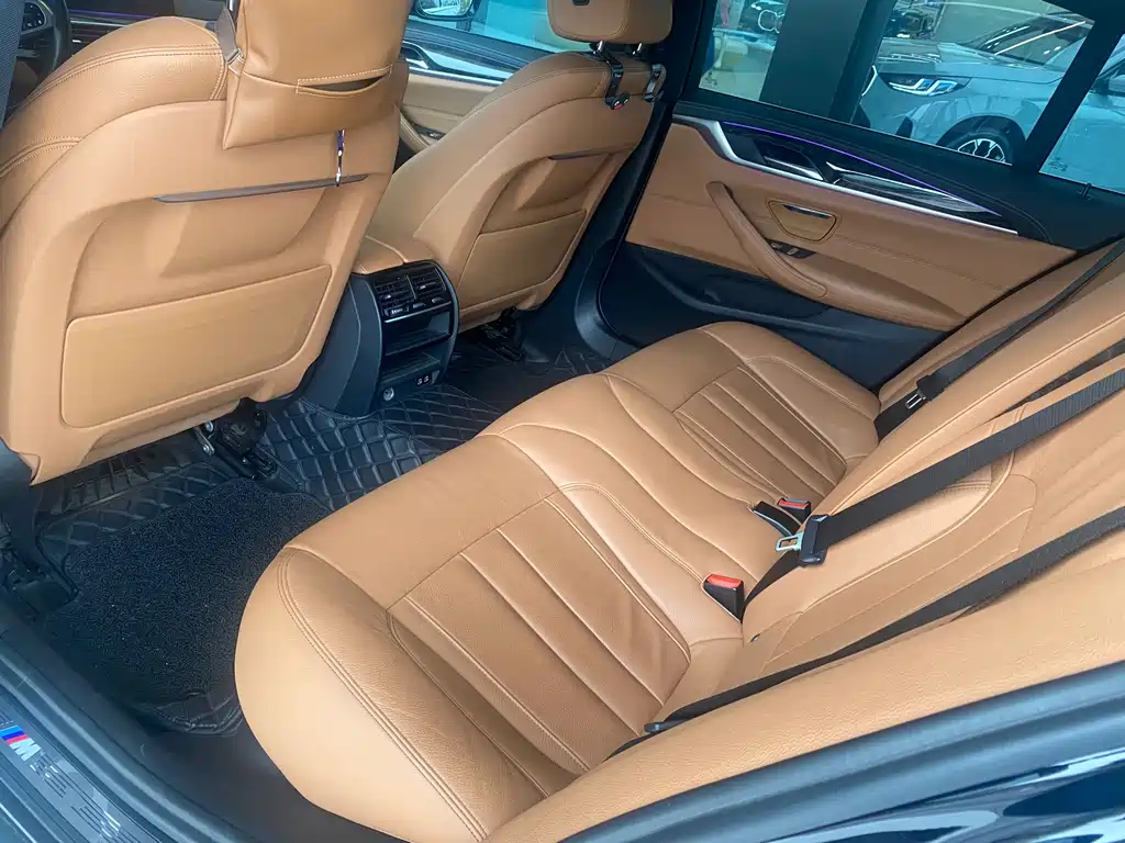 BMW 5 Series 2020 530Li Leading M Sports Package купить на сайте DeffCars